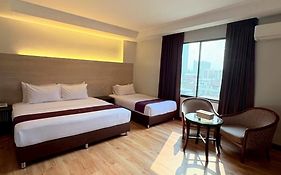 เอเทรียม บูติค โฮเทล